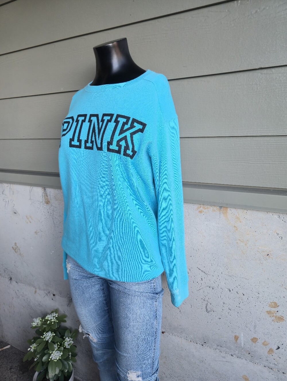 PINK Victoria's Secret Sweatshirt - Picture 4 of 10